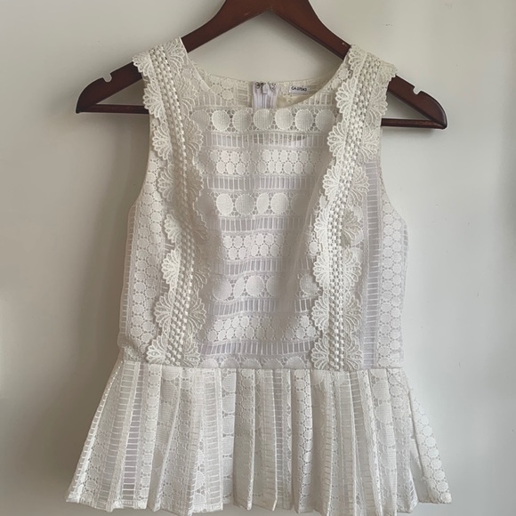 Embroidered summer top - Picture 3 of 8